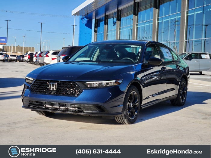 2025 Accord SE image