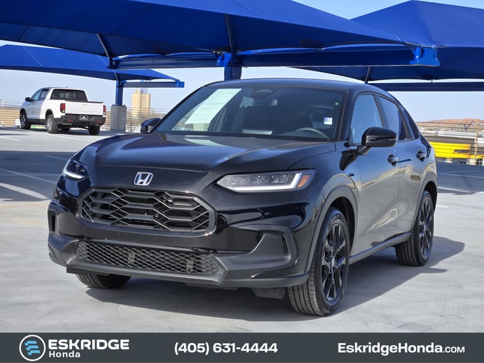 Certified Pre-Owned 24' HR-V 2WD Sport  image